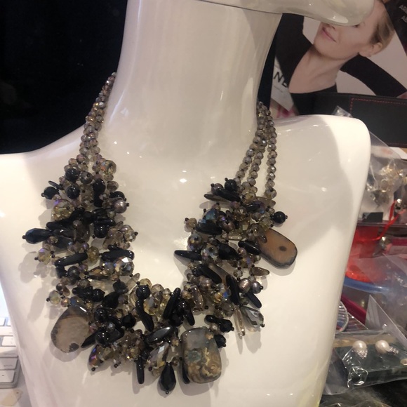 Amazing Jet Black & Gray Stone Crystal Necklace - Picture 7 of 7